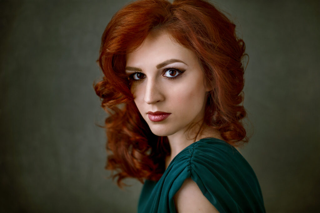 Red-haired woman in a green dress – glamour photography by Takács Bori, Budapest